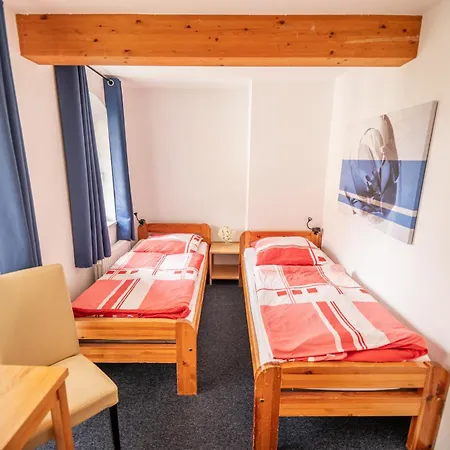 Zur Postmeile Pensión 3*
